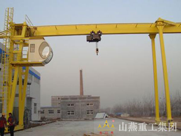龍門(mén)起重機(jī)有哪些類(lèi)型？主要用途和特征是什么？
